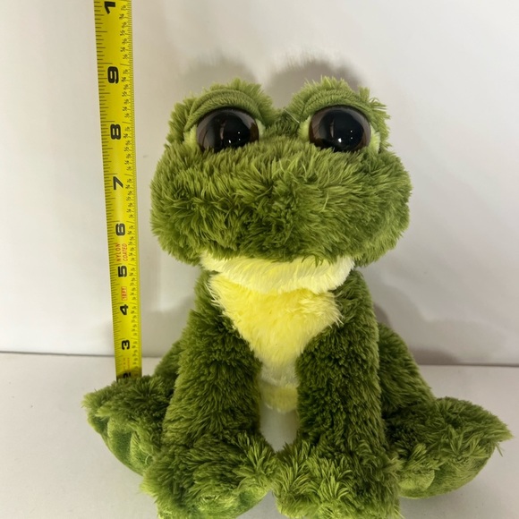 Artistic Toy Plush Frog Big Eyes Stuffed Animal - Picture 14 of 15